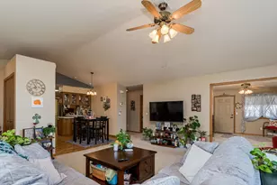 2338 Hoffman Path, Mankato, MN 56001 - Photo 7