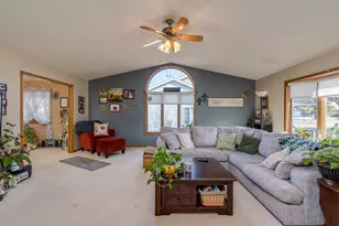 2338 Hoffman Path, Mankato, MN 56001 - Photo 3