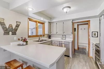 1033 21st Street W, Hastings, MN 55033 - Photo 5