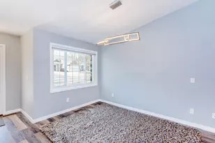 9832 Moonbeam Ln, Woodbury, MN 55125 - Photo 5