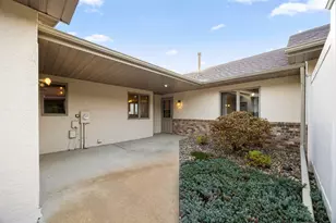 2294 Pinewood Dr, Shakopee, MN 55379 - Photo 7