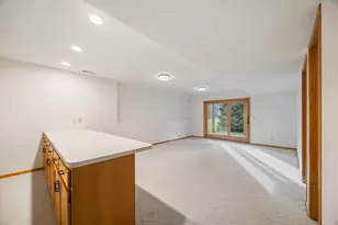 2294 Pinewood Dr, Shakopee, MN 55379 - Photo 39