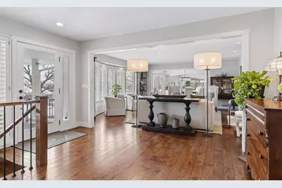 7108 Shannon Drive, Edina, MN 55439 - Photo 5