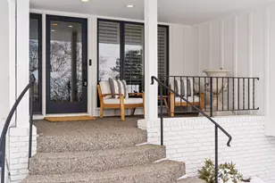 7108 Shannon Dr, Edina, MN 55439 - Photo 3