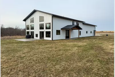 11719 Ridgeview Road, Hokah, MN 55941 - Photo 1