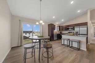 902 Emily Ct NE, Montgomery, MN 56069 - Photo 9