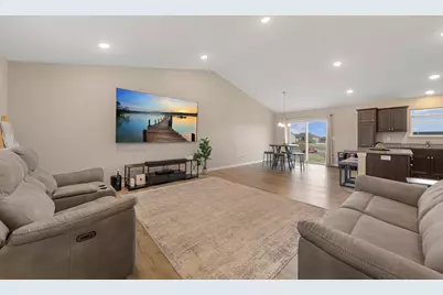 902 Emily Court NE, Montgomery, MN 56069 - Photo 3