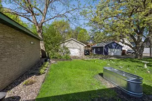 1901 Malvern St, Roseville, MN 55113 - Photo 37