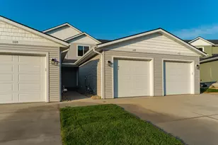 1109 Century Village Ln NE, Rochester, MN 55906 - Photo 3