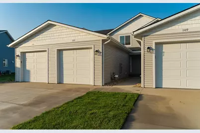 1105 Century Village Lane NE, Rochester, MN 55906 - Photo 3