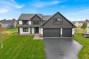 29214 Wildwood Rd, Chisago City, MN 55013 - Photo 1