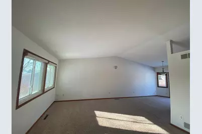 13712 Yosemite Avenue S, Savage, MN 55378 - Photo 9