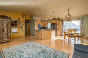 220 Cole Ct, Mankato, MN 56001 - Photo 7