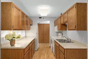 6615 Lake Shore Dr S, Richfield, MN 55423 - Photo 9