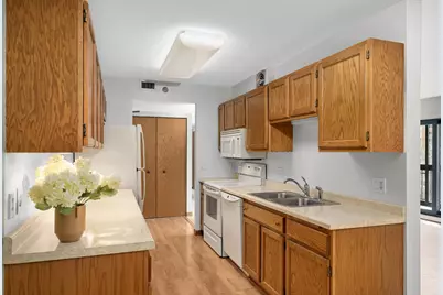 6615 Lake Shore Drive S #705, Richfield, MN 55423 - Photo 11