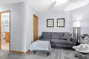 20116 Holister Ln, Lakeville, MN 55044 - Photo 17