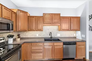 20116 Holister Ln, Lakeville, MN 55044 - Photo 13