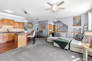 20116 Holister Ln, Lakeville, MN 55044 - Photo 5