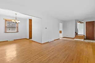 1948 Lakeaires Blvd, White Bear Lake, MN 55110 - Photo 9