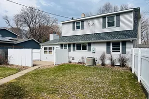 1948 Lakeaires Blvd, White Bear Lake, MN 55110 - Photo 3