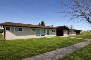 1815 9th Ave S, Moorhead, MN 56560 - Photo 1