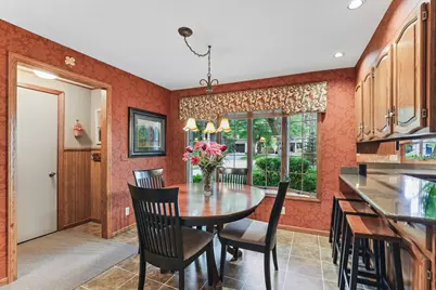 2657 Valley View Lane, New Brighton, MN 55112 - Photo 15