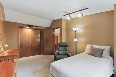 2657 Valley View Lane, New Brighton, MN 55112 - Photo 21