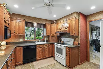 2657 Valley View Lane, New Brighton, MN 55112 - Photo 13