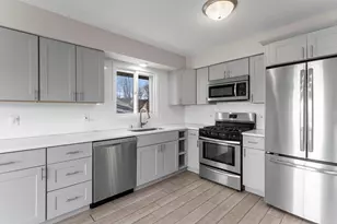 14510 Wellington Rd, Minnetonka, MN 55391 - Photo 11