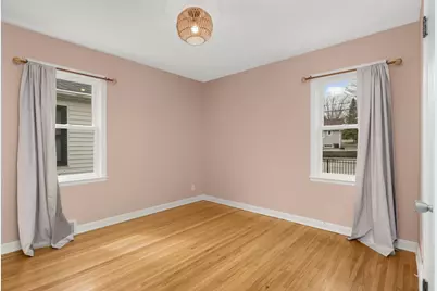 2735 McNair Drive N, Robbinsdale, MN 55422 - Photo 17