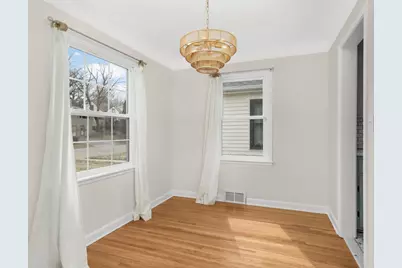 2735 McNair Drive N, Robbinsdale, MN 55422 - Photo 7