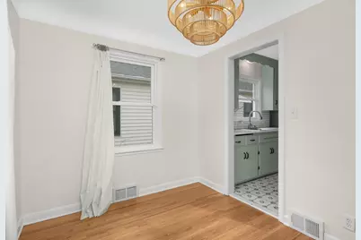 2735 McNair Drive N, Robbinsdale, MN 55422 - Photo 9