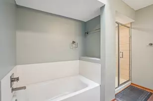 1646 Rose Hill Cir, Saint Paul, MN 55108 - Photo 21