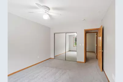 695 E Burnsville Parkway #19, Burnsville, MN 55337 - Photo 9