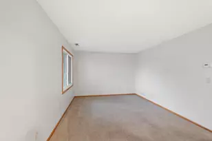 695 E Burnsville Pkwy, Burnsville, MN 55337 - Photo 29