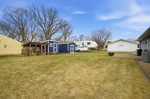 238 13th St SW, Owatonna, MN 55060 - Photo 33