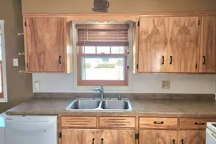 704 Irene Ave, Willmar, MN 56201 - Photo 5