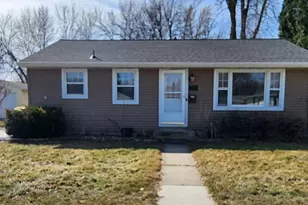 704 Irene Ave, Willmar, MN 56201 - Photo 3