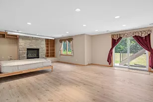 8304 9th St N, Oakdale, MN 55128 - Photo 15
