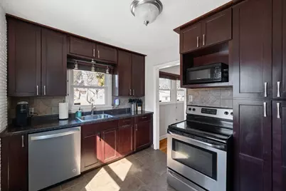 2901 Zenith Avenue N, Robbinsdale, MN 55422 - Photo 9