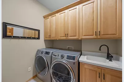 1890 Edgewater Place, Victoria, MN 55386 - Photo 43