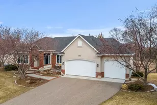 1890 Edgewater Pl, Victoria, MN 55386 - Photo 5