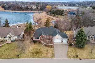 1890 Edgewater Pl, Victoria, MN 55386 - Photo 3