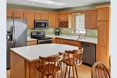 8701 Green Haven Drive, Brooklyn Park, MN 55445 - Photo 9