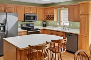 8701 Green Haven Dr, Brooklyn Park, MN 55445 - Photo 9