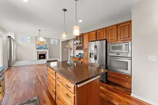 2454 Sand Stone Pl, Woodbury, MN 55129 - Photo 23