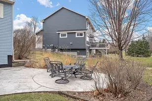 2454 Sand Stone Pl, Woodbury, MN 55129 - Photo 7