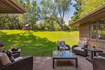 4908 Ridge Pl, Edina, MN 55424 - Photo 7