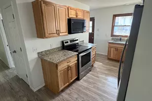 323 Van Buren Ave N, Hopkins, MN 55343 - Photo 5