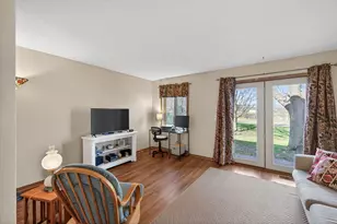 2457 Crestwood Dr, North Saint Paul, MN 55109 - Photo 5